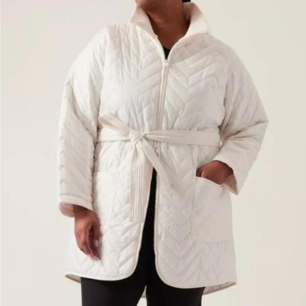 Athleta Mendocino Puffer Coat Quilted White Light Quilted Belted Size 2X